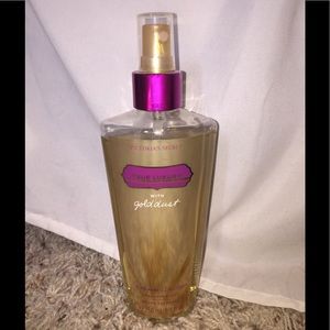 Victoria’s Secret fragrance mist